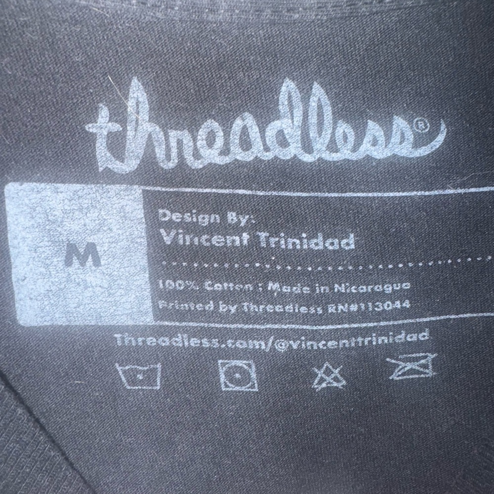 Threadless Black T-Shirt With Cat by Vincent Trinidad - Picture 3 of 3